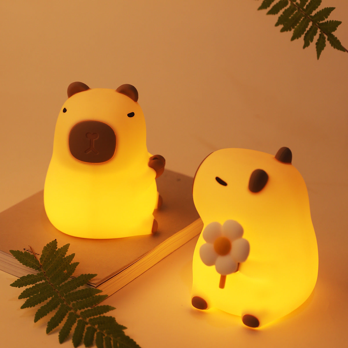 CappyGlow 2024 Capybara Silikon Nachttischlampe | Squishy & Kinderfreundlich | Perfektes Geschenk für Kinder und Mädchen