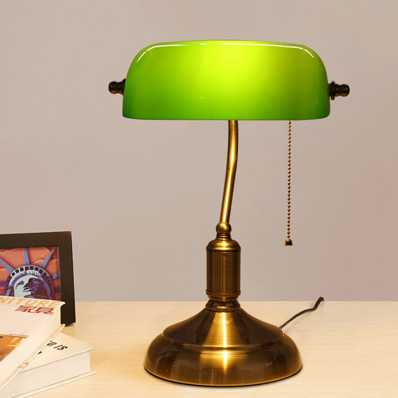 GlowHeritage Vintage Tischlampe | Klassisches Design mit Zugschalter | Metall & Glas | Perfekt für Schlafzimmer & Arbeitszimmer