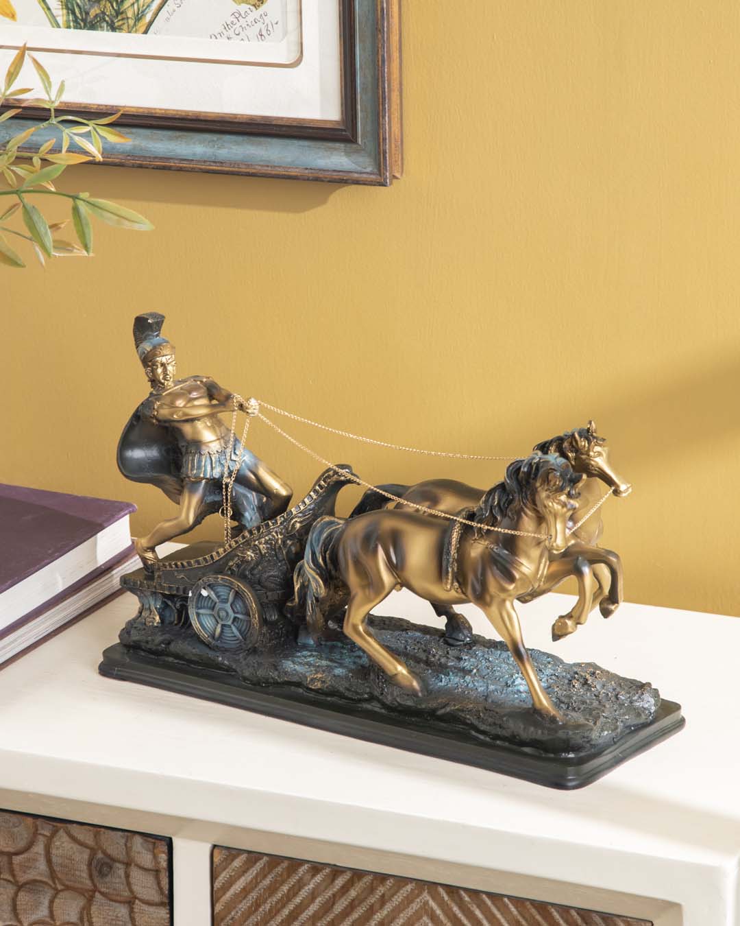 ImperiumChariot Statue eines römischen Gladiatoren-Kampfwagens mit Pferden | Dekofigur im antiken Stil | Luxuriöse Wohnkultur