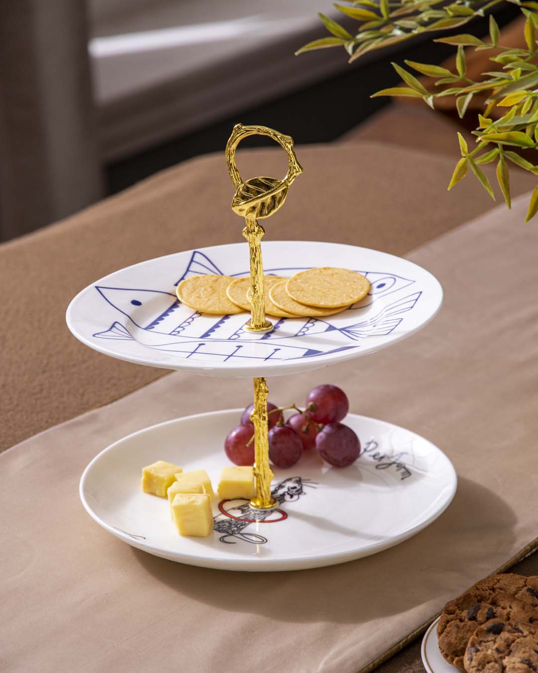 AquaTier 2-stöckiger Kuchenständer im Fischdesign | Dekorativer Servierständer | Perfekt für Kuchen & Gebäck