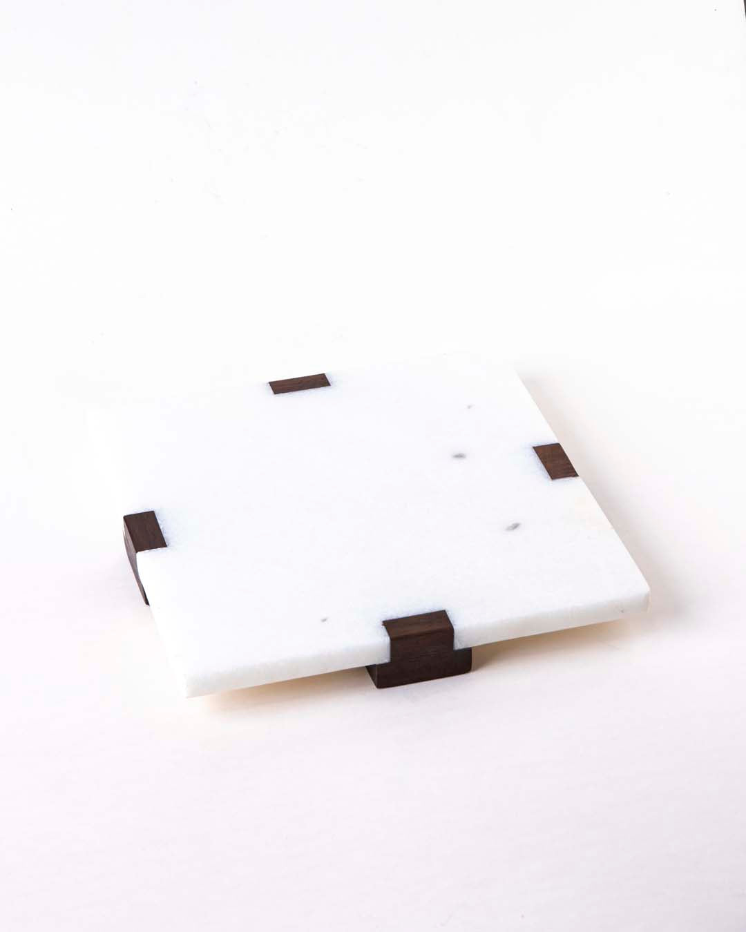 MarbLuxe Marmor-Serviertablett – Quadratisch | Weißer Naturstein | Elegante Präsentation