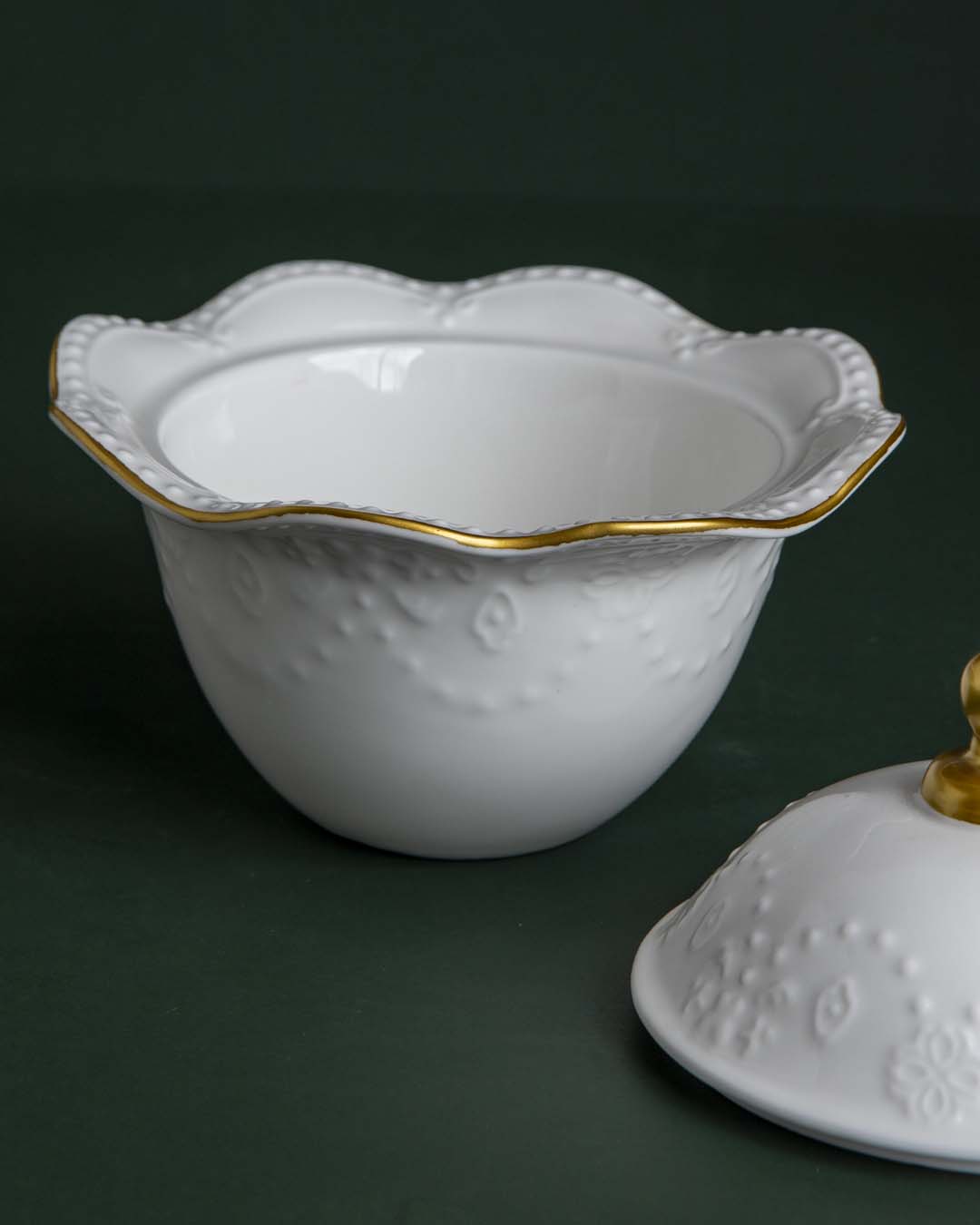 Velvory Dessertschale mit Deckel | Wellenrand Design | Hochwertige Keramik | Perfekt für Desserts, Snacks und Aufbewahrung