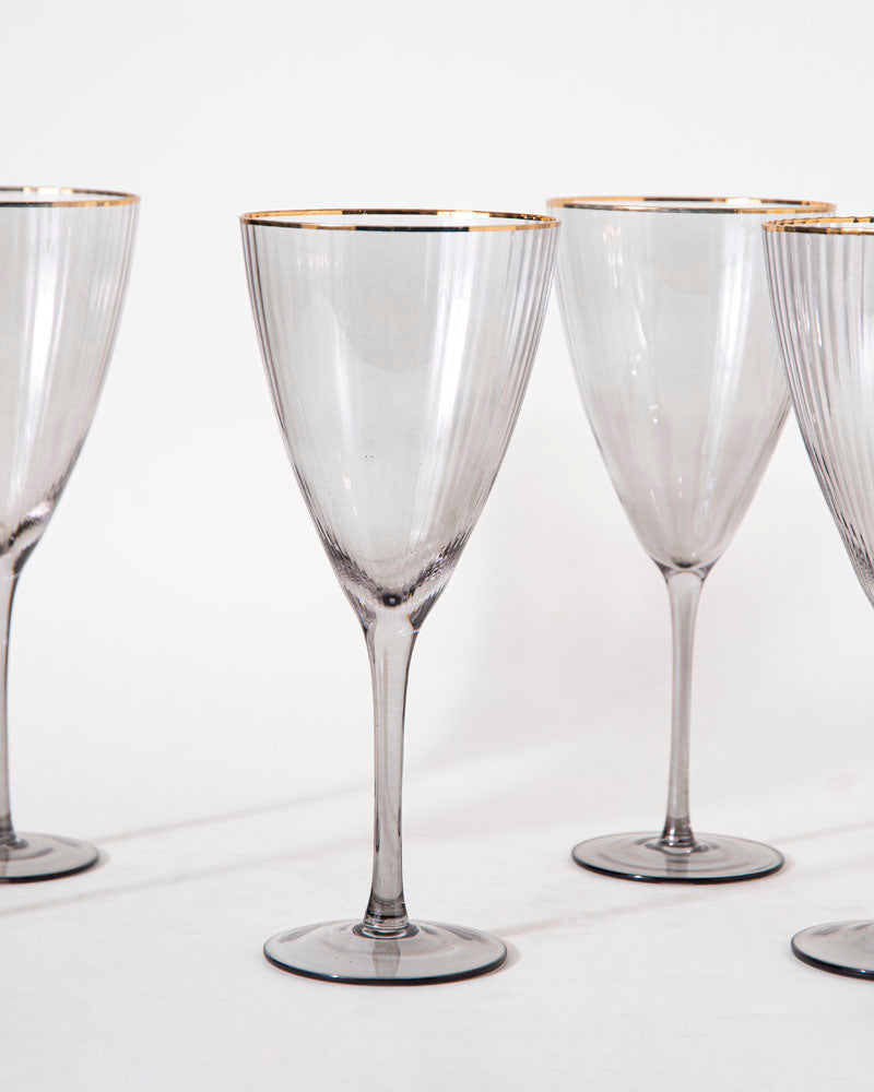 RiberaSmoke Gerippte Weingläser im Rauchglas-Look | Set aus 6 | Elegante Gläser für besondere Anlässe