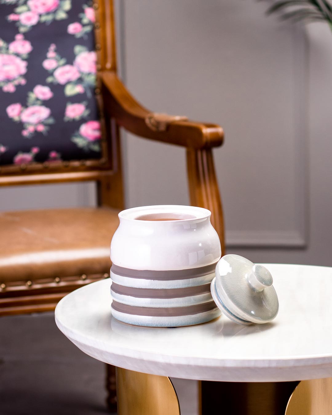 RibelleVault Gerippter Dekorativer Behälter | Stilvolle Aufbewahrung | Elegantes Design für Zuhause