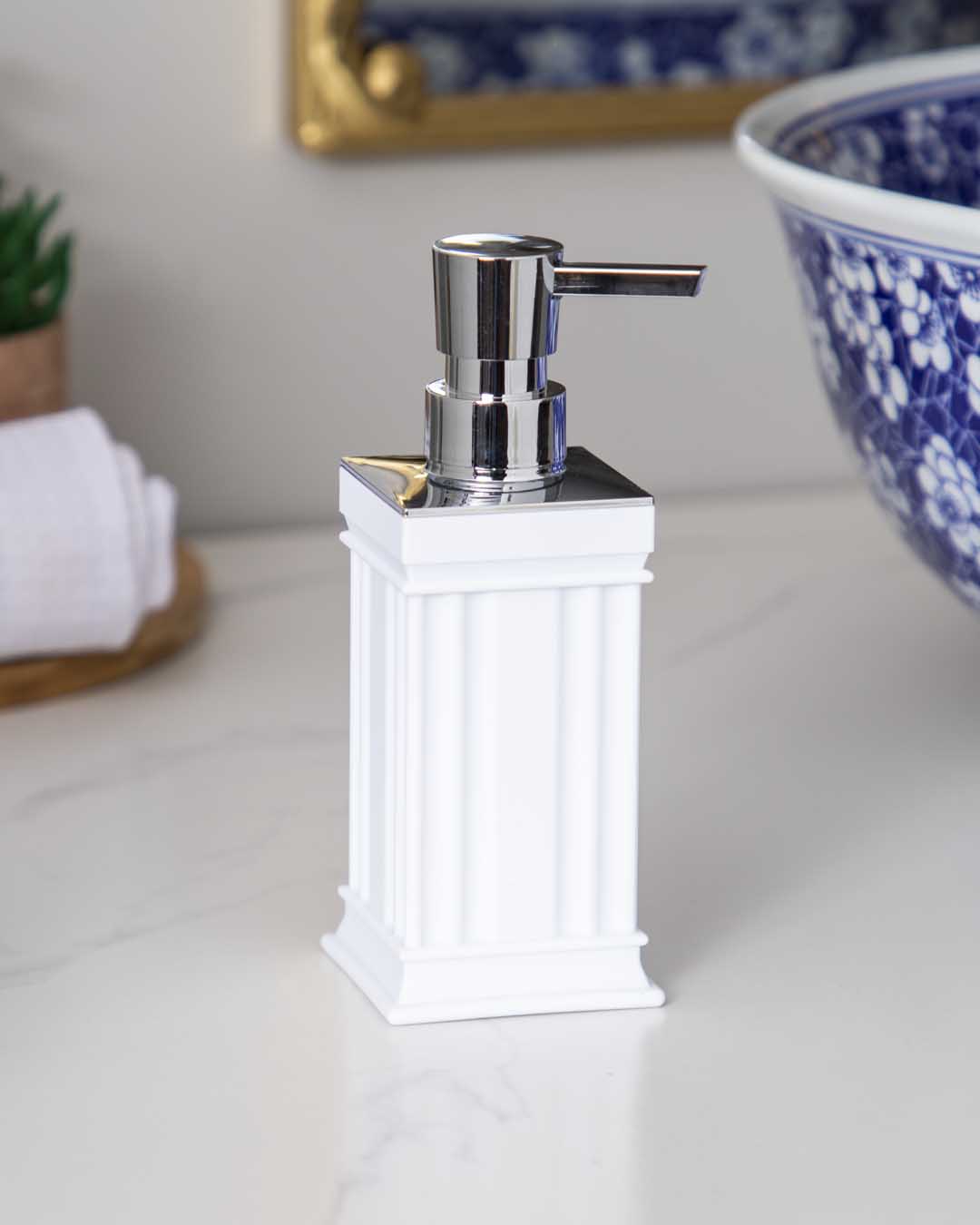 BathLuxe 5-teiliges Badezimmer-Set | Modern & Klassisch | Elegantes Design | Weiß