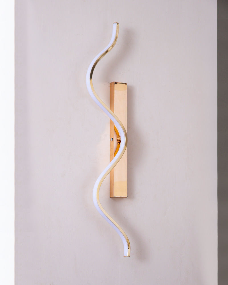 Luxovian Wellen-Design Wandleuchte | LED Beleuchtung | Modernes Dekor | Energiesparend | Perfekt für Wohnzimmer & Schlafzimmer