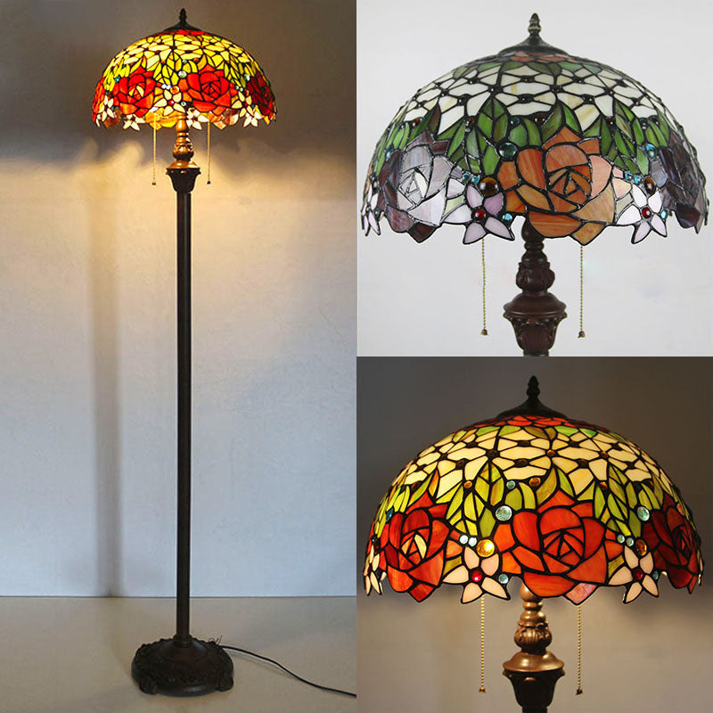 Rosevita Stehlampe | Traditionelles Tiffany-Design | Glas mit Rosenmotiv | 2-flammige Beleuchtung für Schlafzimmer