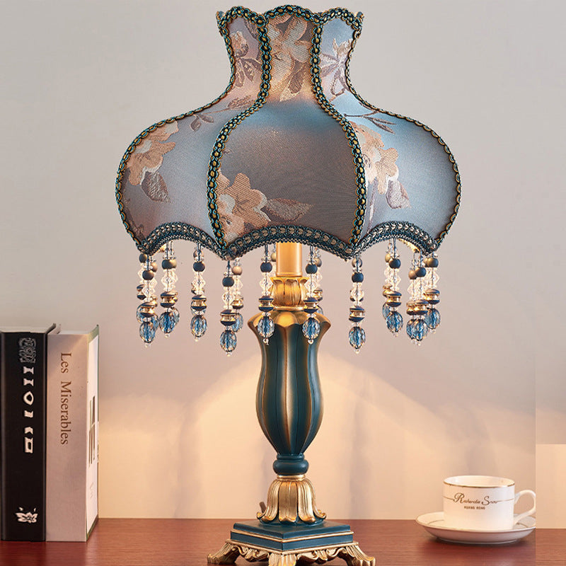 LustraNoble Europäisches Design Tischlampe | Harz & Stoff | Schlafzimmerlicht | 1-Licht