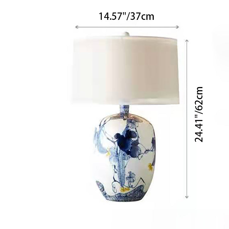 CeramaLuna Handbemalte Tischlampe | Traditioneller chinesischer Stil | Stoffschirm | Elegantes Design für Schlafzimmer