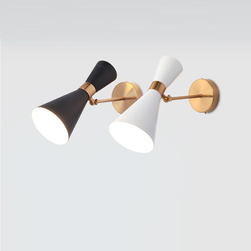 Nordelle Doppel-Horn Wandlampe | Skandinavisches Design | LED Beleuchtung für Schlafzimmer & Wohnzimmer
