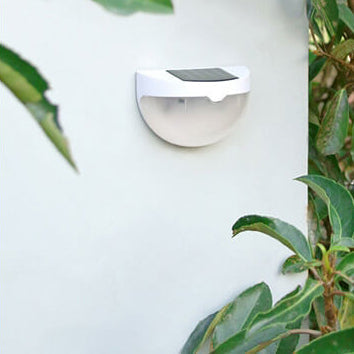 SolarCrest LED Wandleuchte | Halbkreis-Design | Solarbetrieben | Wasserdicht | Zaun- und Außenbeleuchtung