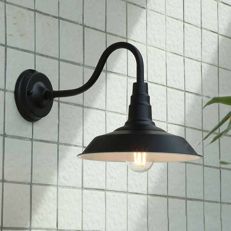 Noctura Classic Wandlampe | Vintage Design | Eisenrahmen mit Rundem Glasschirm | 1-Licht Esszimmerbeleuchtung