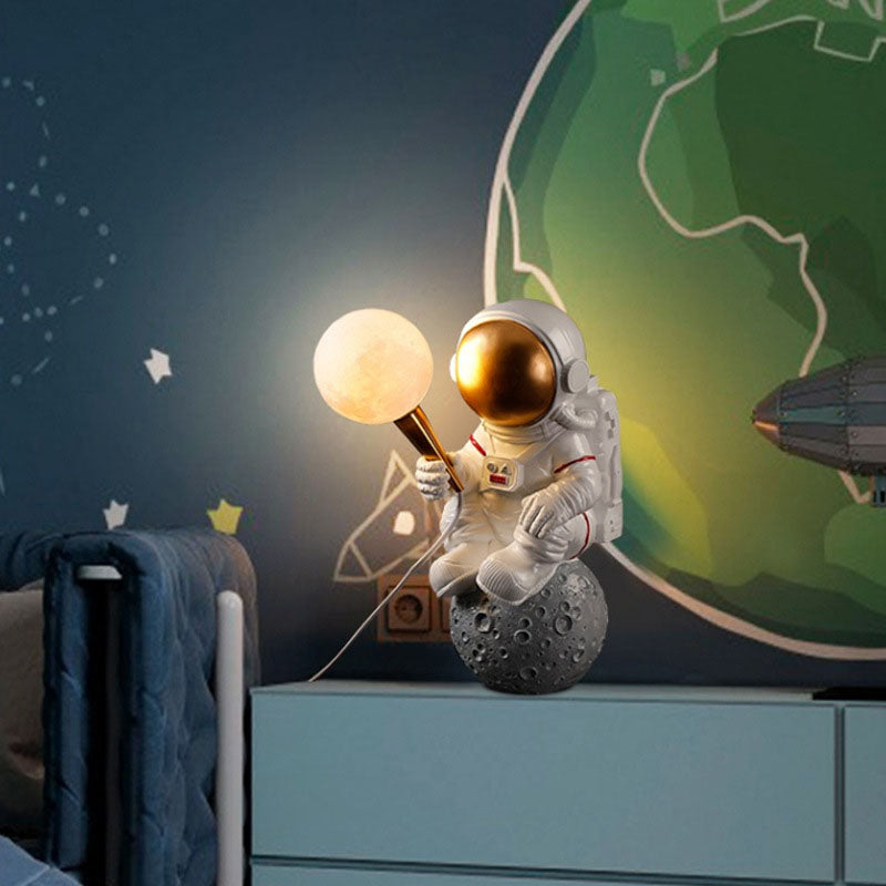 CosmoBuddy Astronaut Wandlampe | Kreatives Design | Resin & ABS | LED Schlafzimmerlicht