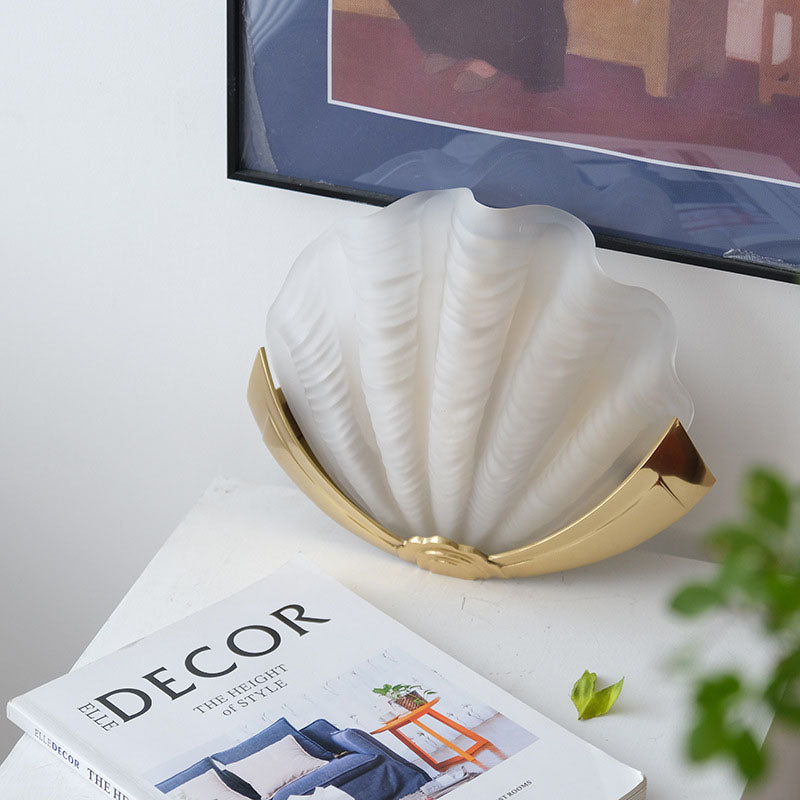 Lumova Muschel-Wandleuchte | Art Déco Design | Glas & Messing | Schlafzimmerbeleuchtung