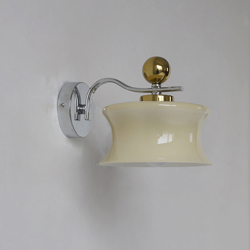 Scandura Wandleuchte | Skandinavisches Design | Glas & Eisen | Wellenförmiger Arm | Beleuchtung für Schlafzimmer