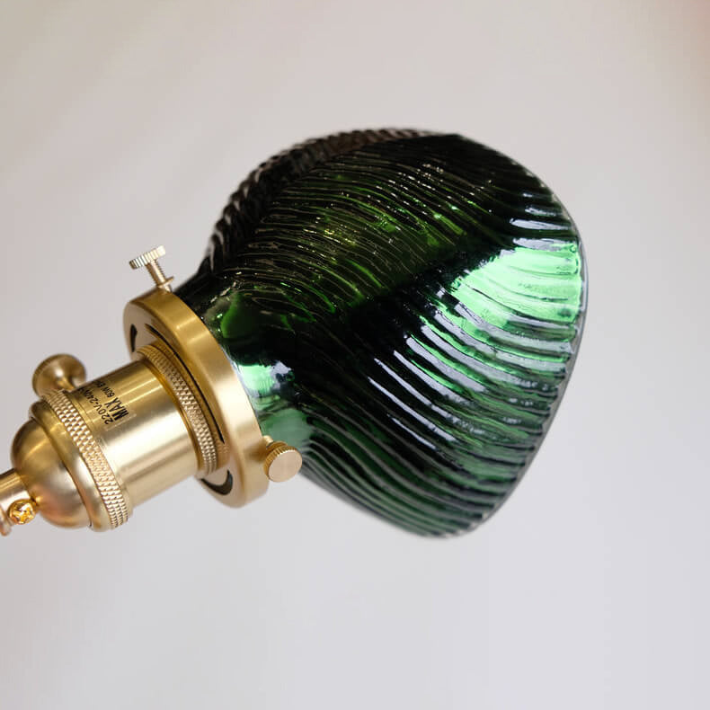 Emerlux Verdant Wandlampe | Vintage Design mit Smaragdgrünem Glas & Messingarm | Hochwertige Beleuchtung