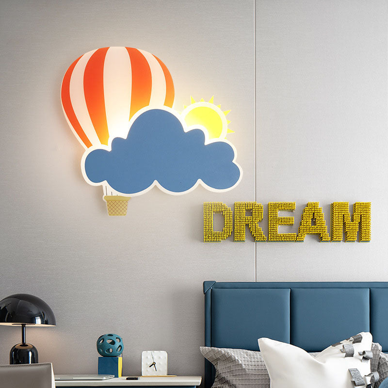 SkyDream LED Wandleuchte | Kreatives Heißluftballon- & Wolkendesign | Für Kinderzimmer | Warmweißes & Weißes Licht