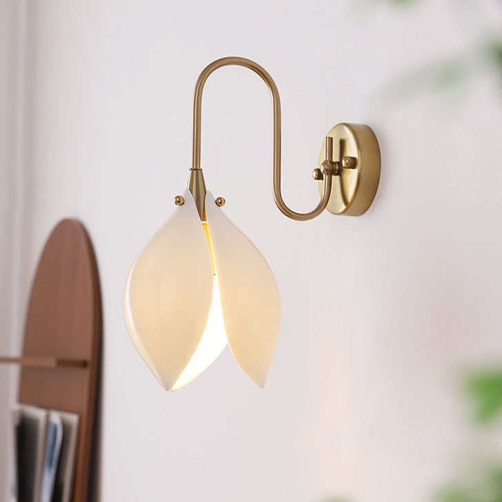 Magnoliva Keramikwandleuchte | Retro-Blumendesign | Eisenrahmen | Schlafzimmerbeleuchtung