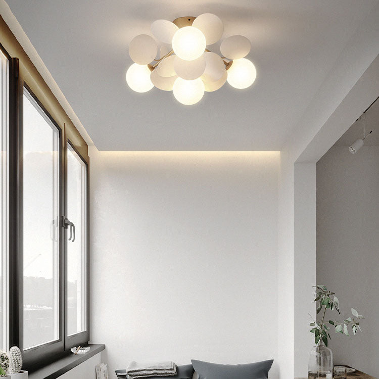 BloomLume Mid-Century Deckenleuchte | Blumen-Deko & Glas-Kugel | 1-4 Flammen | Modern & Stilvoll | Für Wohnzimmer