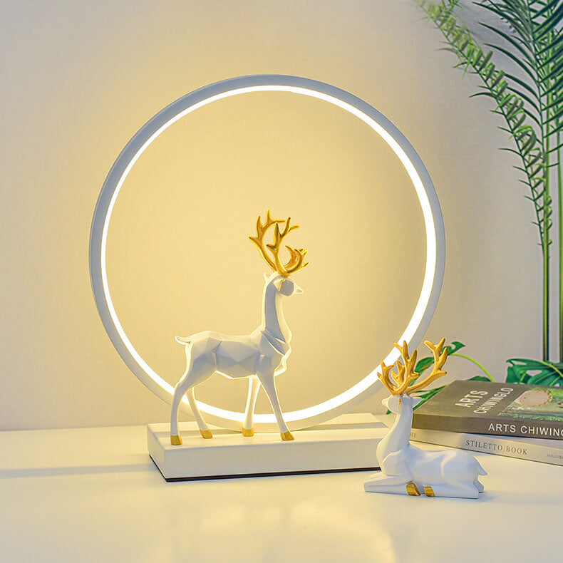 CircleLume USB LED Nachtlicht | Nordic Design | Tischlampe mit Hirschfigur | Warmweißes Licht & Dimmbar