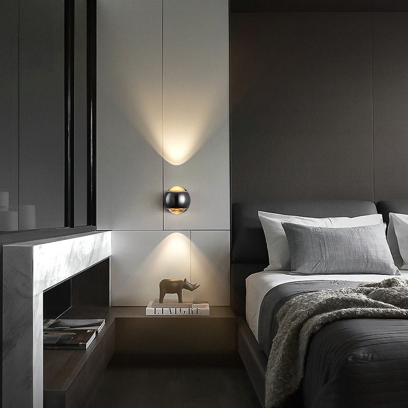 Arcano LED Wandleuchte | Nordic Design | Halbrundes Aluminium | Up-Down Beleuchtung für Schlafzimmer