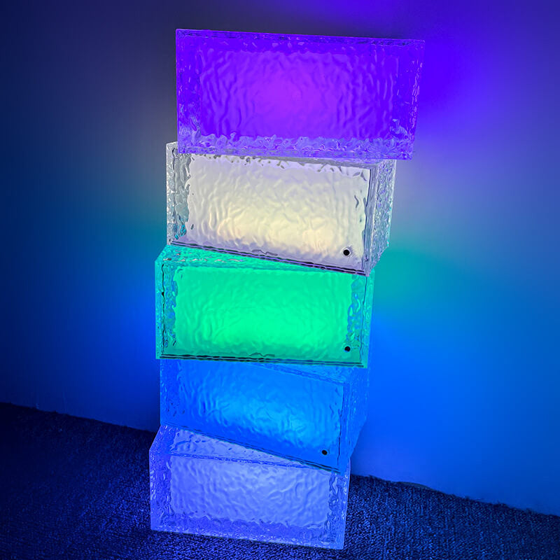 FrostGlow RGB LED Tischlampe | Acryl Eiswürfel Design | Dekoratives Stimmungslicht | Wiederaufladbar