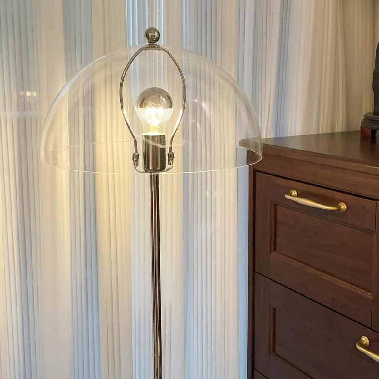 MushLight Retro Stehlampe | Acryl Pilzdesign | 1-flammig | Stilvolle LED Beleuchtung