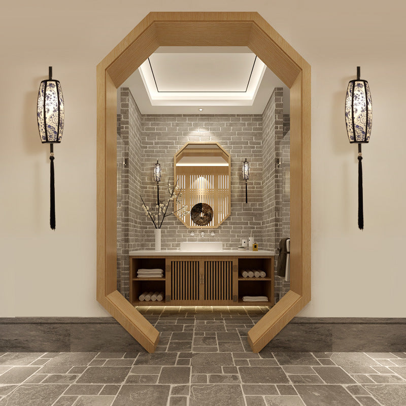 SinoGlow Wandlampe | Chinesisches Vintage-Design | Stofflaterne mit Quasten | 1-Licht