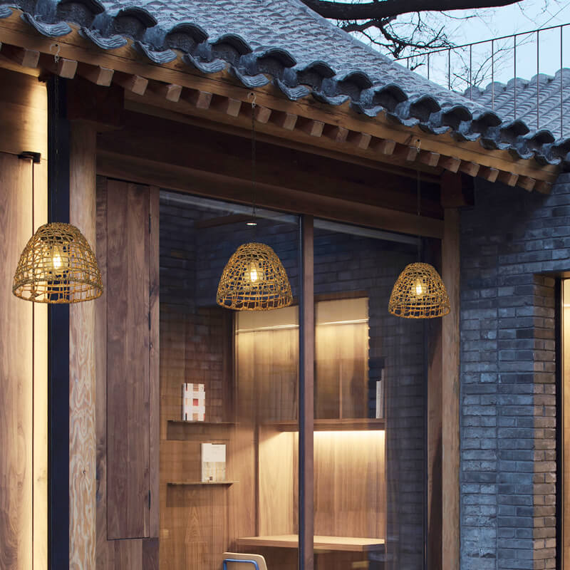 RustiCage Solar Hängelampe | Eisen- und Rattandesign | Wetterfest | LED Beleuchtung | Für Terrasse & Garten