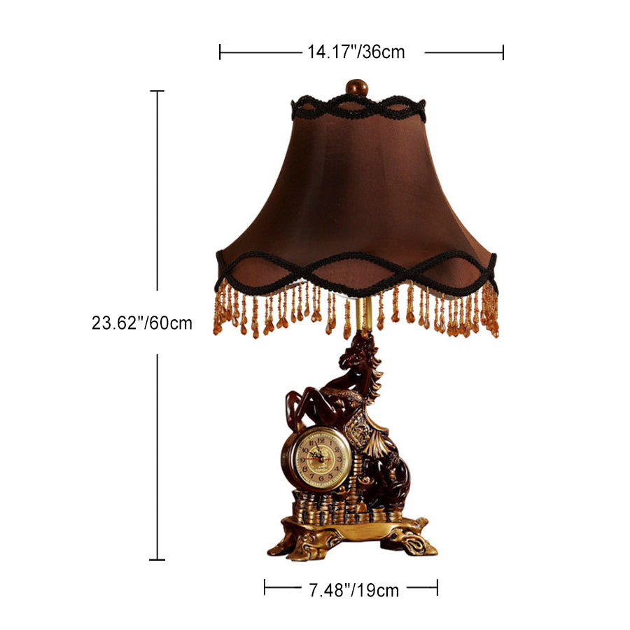RegalHorse Tischlampe im europäischen Stil | Harz-Pferdefigur | Trapezförmiger Stoffschirm | Elegantes Design für Schlafzimmer