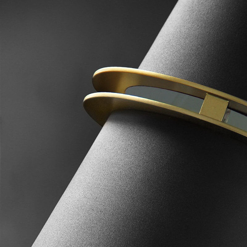 Hornvia Skandinavische Wandleuchte | Modernes Horn-Design | Metall | Schlafzimmerbeleuchtung