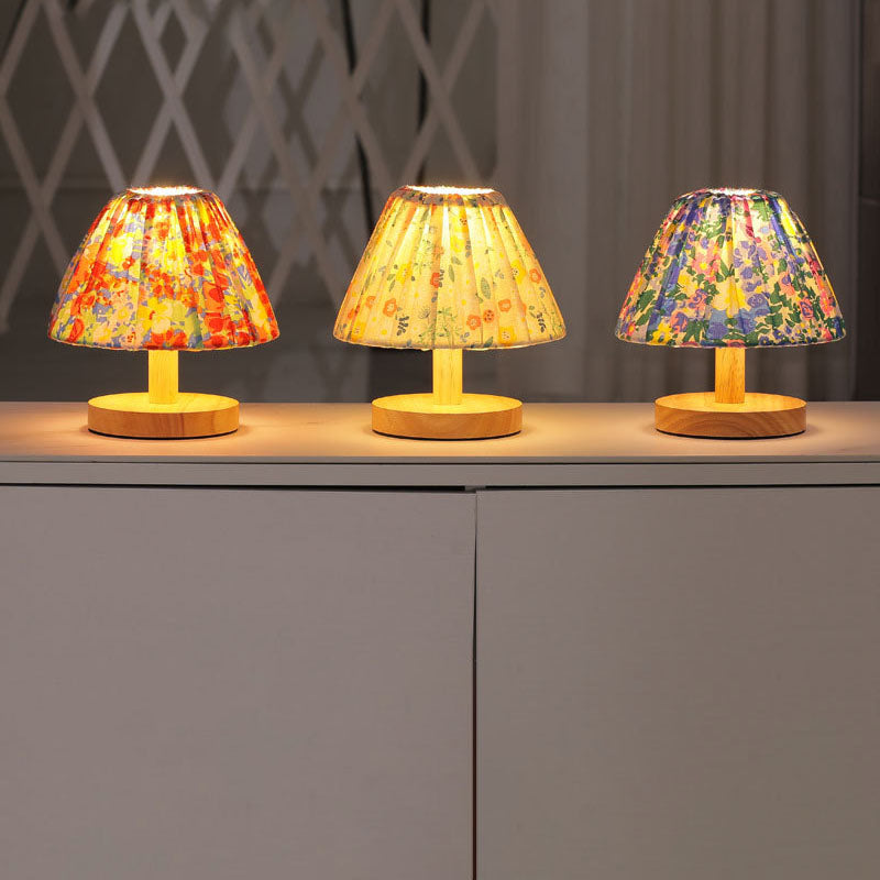 PetaliLux Tischlampe | Kreatives Blumen-Design | 1-flammig | Modern & Minimalistisch