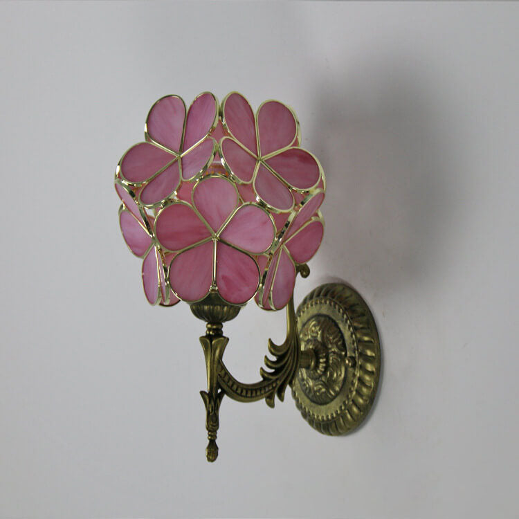 Bloomvielle Europäische Vintage Tiffany Wandleuchte | Blumenförmiges Glas | 1-Licht Design | Elegante Wandbeleuchtung