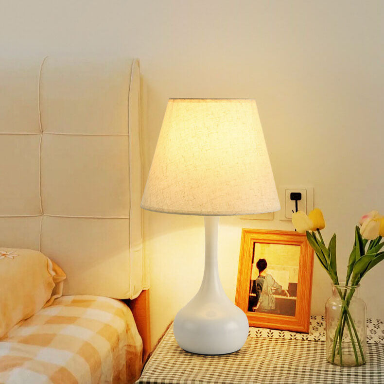 NoctaLoom Nordic Tischlampe | Vintage Design | Stoffschirm & Eisenbasis | Touch-Schalter