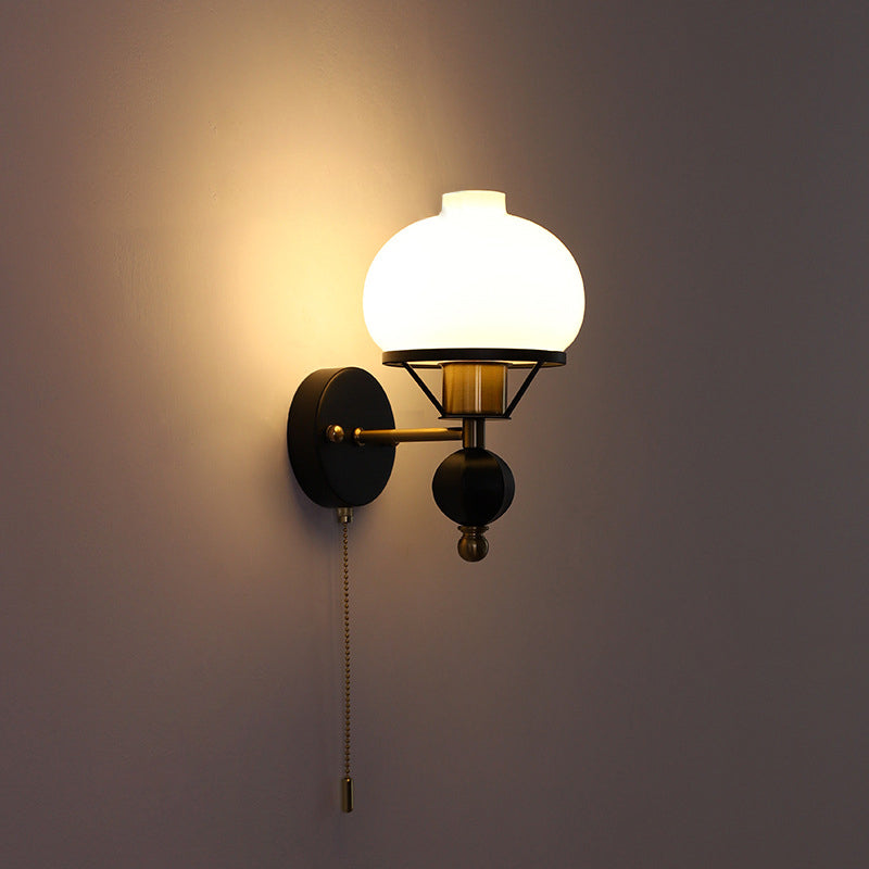 GeoLuxe Französische Geometrische Wandlampe | Eisen & Glas | 1-Licht Design für Wohnzimmer