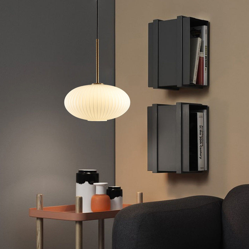 Lantoria Minimalistische Pendelleuchte | Ovaler Glasschirm | Cremefarbenes Nordic Design | 1-flammige Hängeleuchte