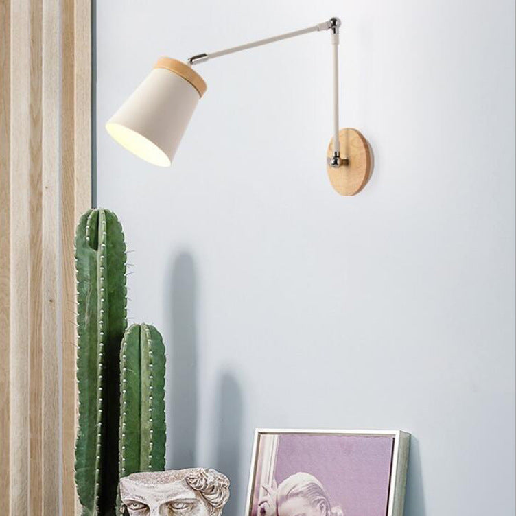 Nordivio Skandinavische Wandleuchte aus Holz & Eisen | Zylindrischer Lampenschirm | 1-Licht Design | Perfekt für Schlafzimmer & Wohnzimmer