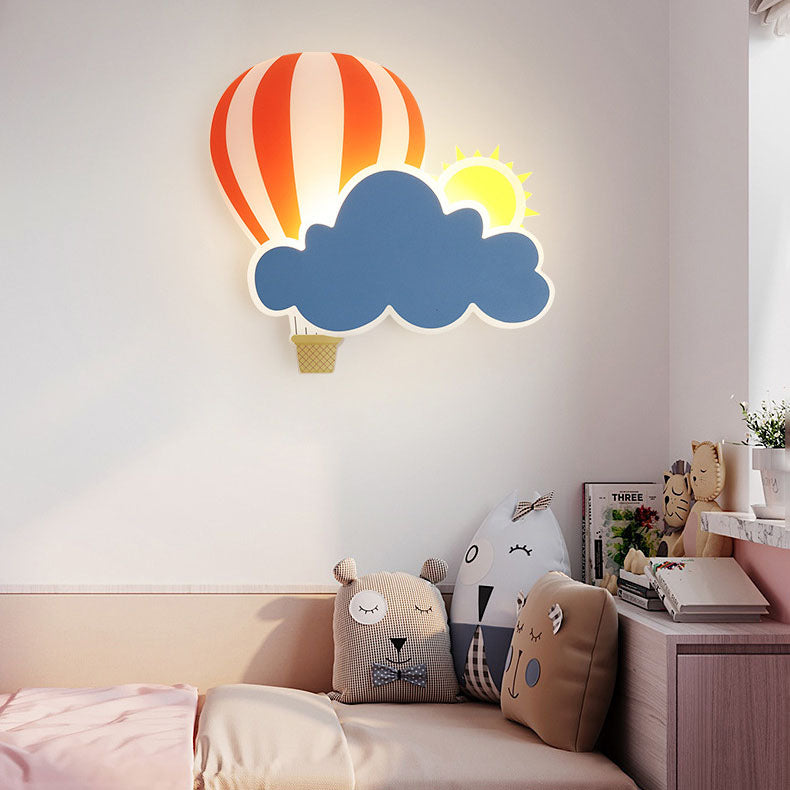 SkyDream LED Wandleuchte | Kreatives Heißluftballon- & Wolkendesign | Für Kinderzimmer | Warmweißes & Weißes Licht