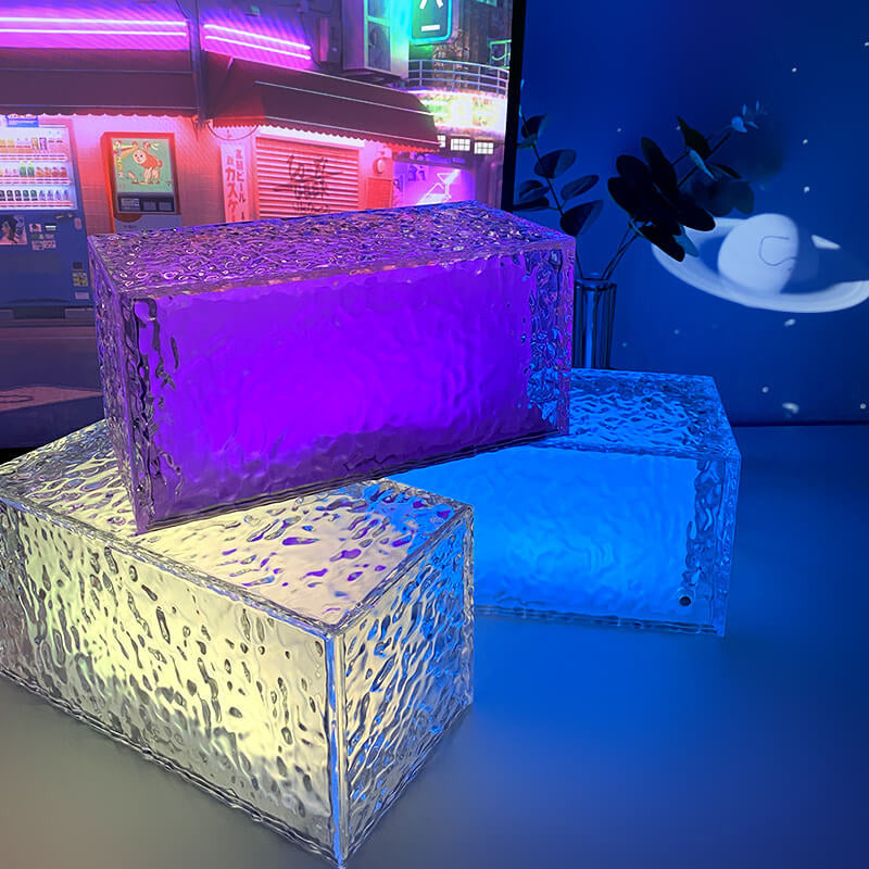 FrostGlow RGB LED Tischlampe | Acryl Eiswürfel Design | Dekoratives Stimmungslicht | Wiederaufladbar