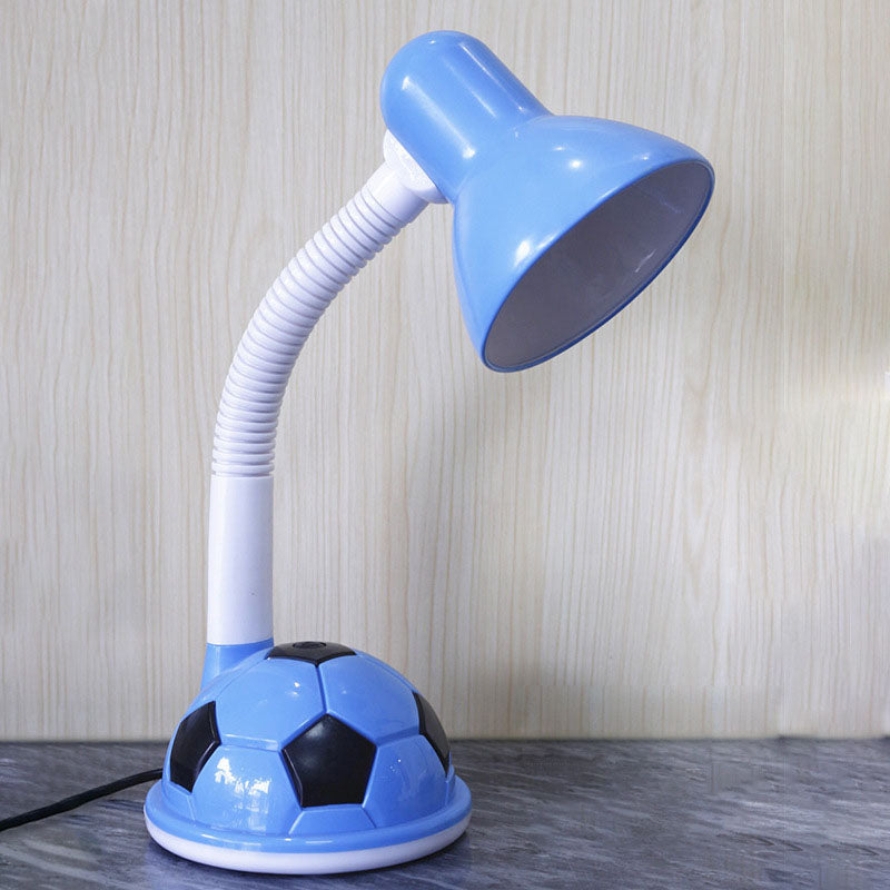 BrightKick Fußball LED Schreibtischlampe | Augenschutz | Dimmbar | Modernes Design für Kinder & Studenten