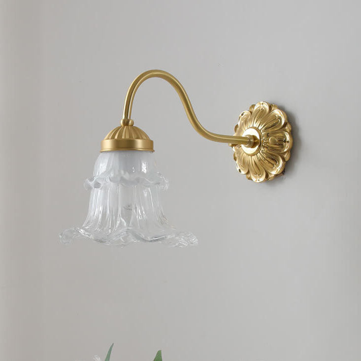 FleurCrest Französische Wandleuchte | Glasblüten-Design aus Kupfer | 1-flammig | Elegantes Licht für Wohnzimmer & Flur