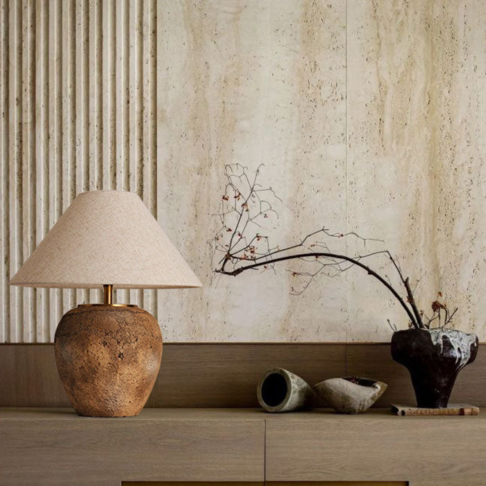 EleganceLite Shabby Chic Tischlampe | Stoffschirm | Keramikfuß | Ideal für Schlafzimmer