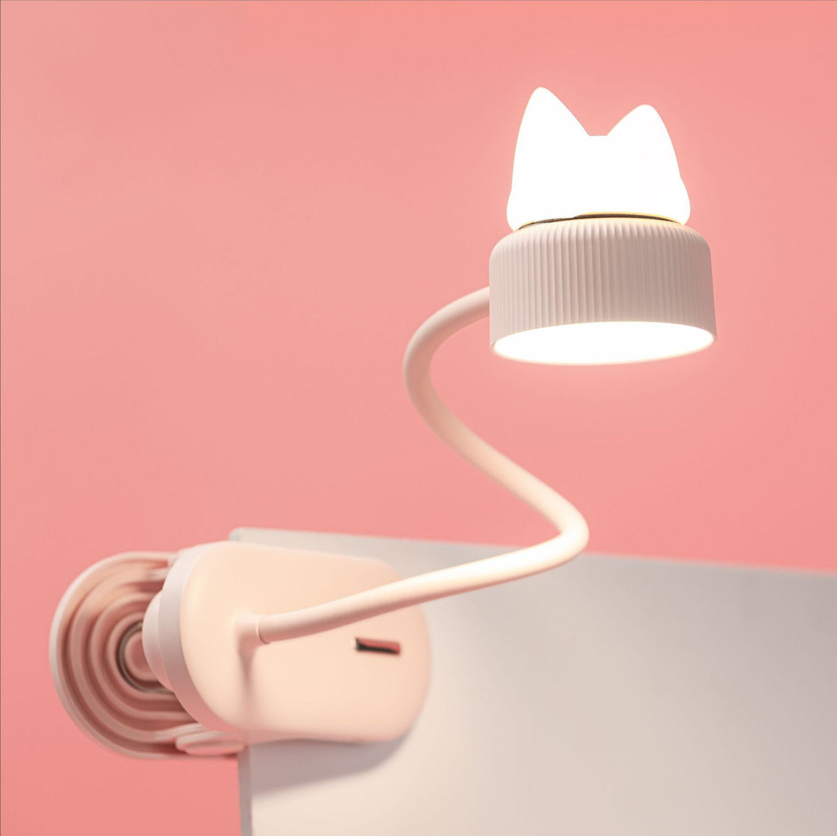 KittyGlow LED Tischlampe | Katzenohr-Design | Augenschonend | Klemmlampe & Normal | Modern & Kreativ