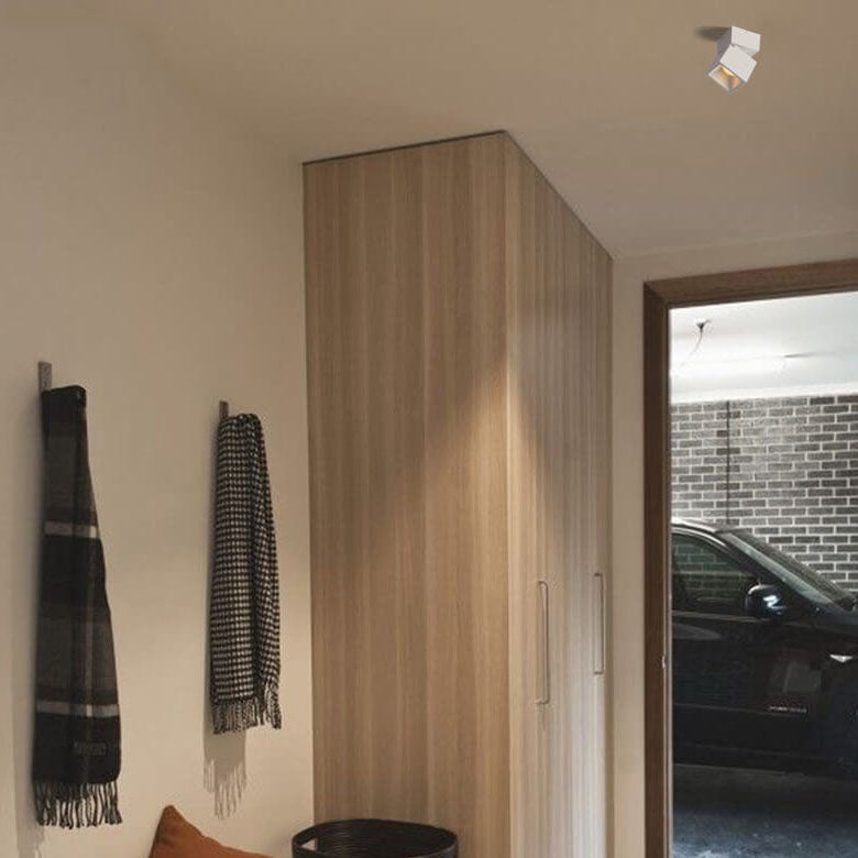 IlluVega Faltbare LED Deckenlampe | Modernes Design | Semi-Flush-Mount | Beleuchtung für Zuhause