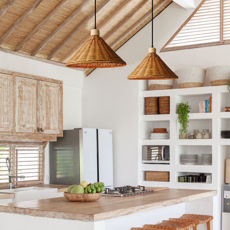 RattaLuxe Pendelleuchte | Vintage Wabi-Sabi Design | Rattan-Kegelschirm | 1-Licht