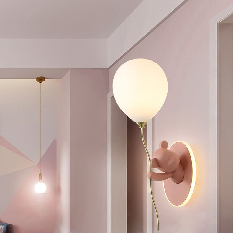 BrightBuddy Wandleuchte | Einzigartiges Cartoon-Design | Glas & Harz | 1-Licht | Perfekt für Kinderzimmer