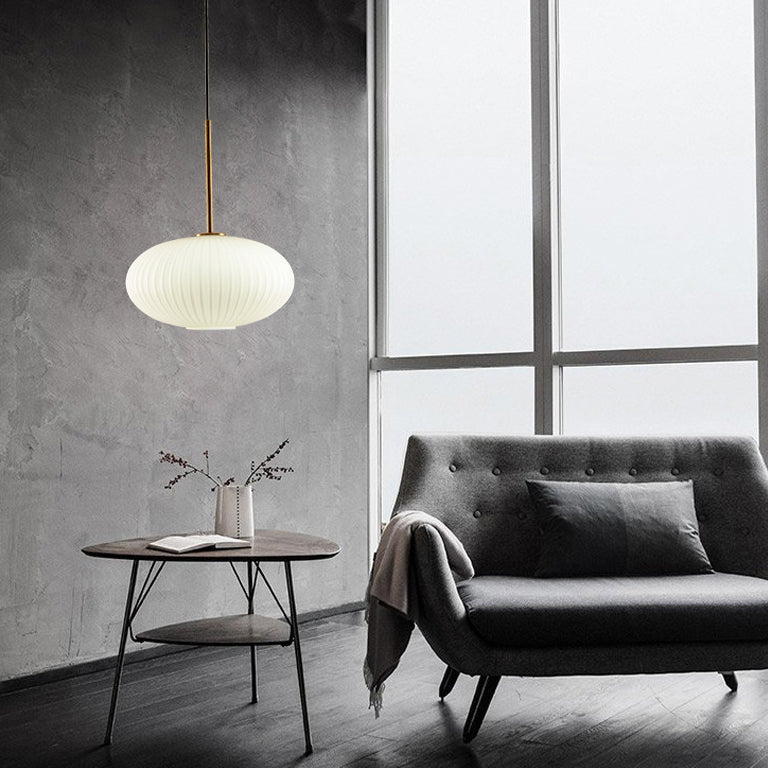 Lantoria Minimalistische Pendelleuchte | Ovaler Glasschirm | Cremefarbenes Nordic Design | 1-flammige Hängeleuchte