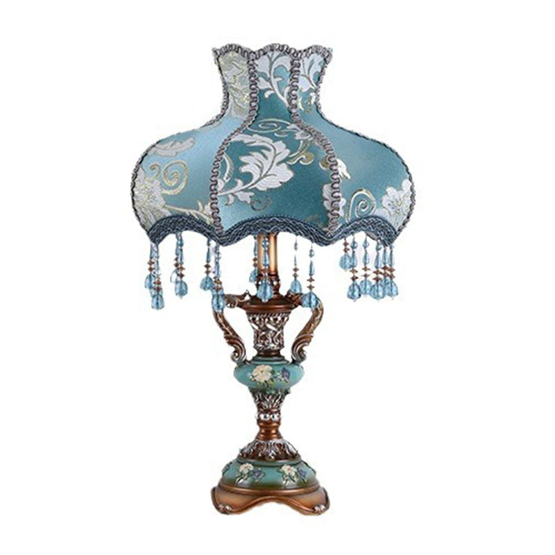 RoyaléLight Europäische Tischlampe | Blaue Stoffschirm mit Quasten | Elegantes Harzdesign | Für Schlafzimmer & Wohnzimmer