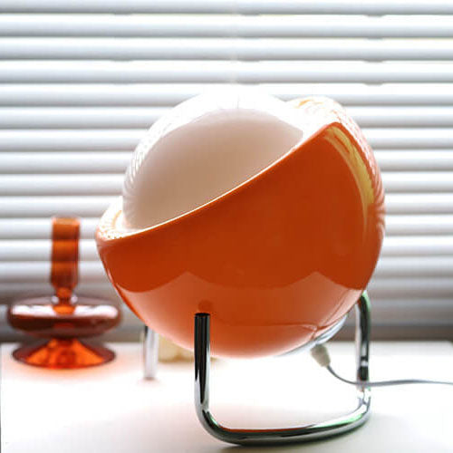 AuroraGlobe Tischlampe | Nordic Vintage Design | Orange Glas & Metall | 1-flammig
