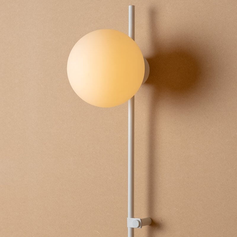 GlobeBeam Minimalistische Glas Wandleuchte | Langarm-Design | Warm- & Neutrallicht | Für Wohnräume